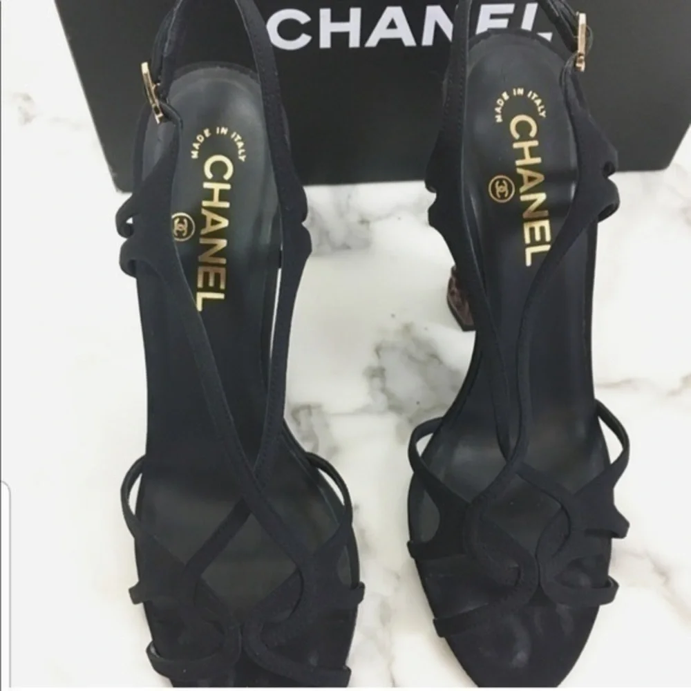 **CHANEL** Satin Heels Size 40 - Picture 10 of 16